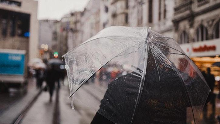 Meteoroloji uyarmıştı! İstanbul'da sağanak etkili oldu