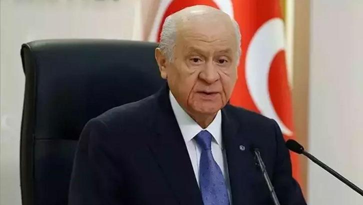 MHP Lideri Bahçeli'den İran mesajı: Savaş durmazsa 3. dünya savaşının taşları döşenecek
