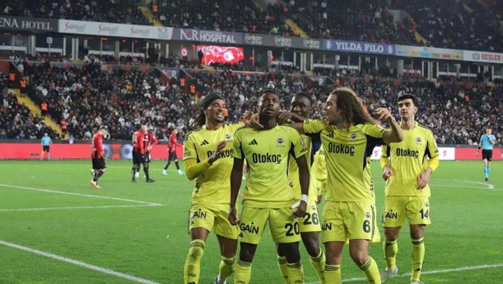 Türkiye Kupası'nda Fenerbahçe, Çeyrek final biletini kaptı