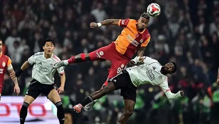 Derbide Aslan güldü! Sarı kırmızılılar Beşiktaş'ı Osimhen ile yıktı