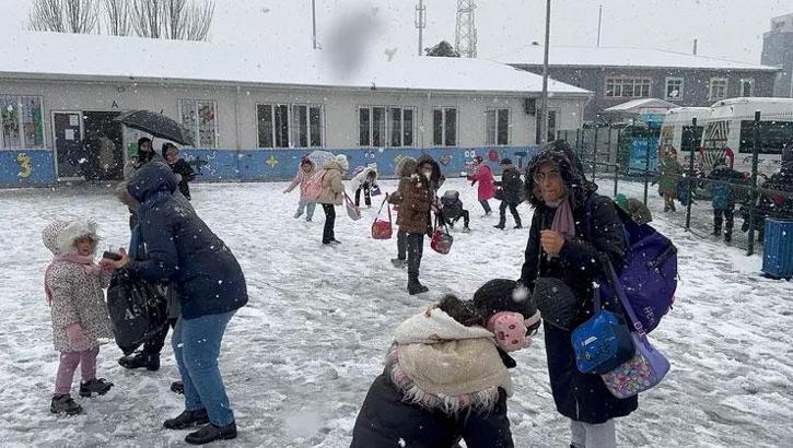 Kar lapa lapa yağacak! Meteoroloji birçok kent için yayınladı