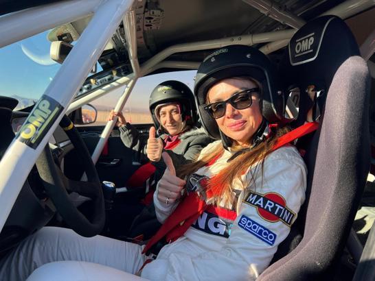 Nevşehir’de 8 Mart  Dünya Kadınlar Günü'nde şalvarlı kadınlar co pilotluk yaptı