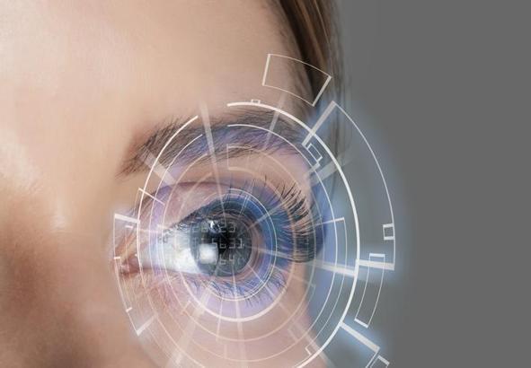 Renkli lens alırken 1 kez değil 10 kez düşünün: "Kalıcı körlüğe yol açabilir"