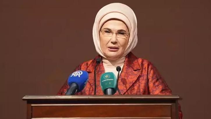 Emine Erdoğan 'AK Parti İstanbul Kadın Kolları ile Vefa İftarı' programına katıldı