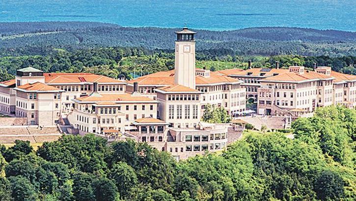 13 yaşında ayrılık zirvede bir başarı