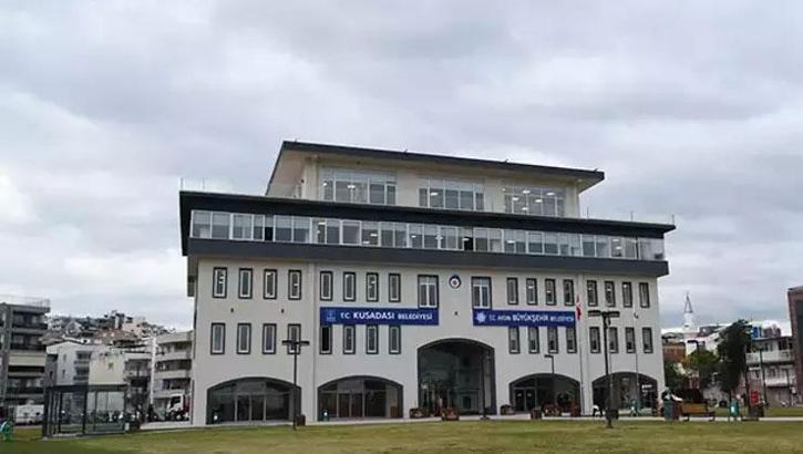 Kuşadası Belediyesiyle bağlantılı 'rüşvet' ve 'irtikap' soruşturması: 6 zanlı adliyede