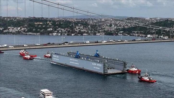 İstanbul Boğazı'nda gemi trafiği çift yönlü kapatıldı
