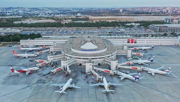 Bakan Uraloğlu: Bayramda iç hatlarda 867 ilave sefer planladık