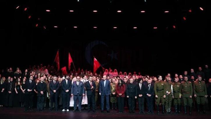 Cumhurbaşkanı Erdoğan, 'Şüheda 1915' tiyatro oyununu izledi