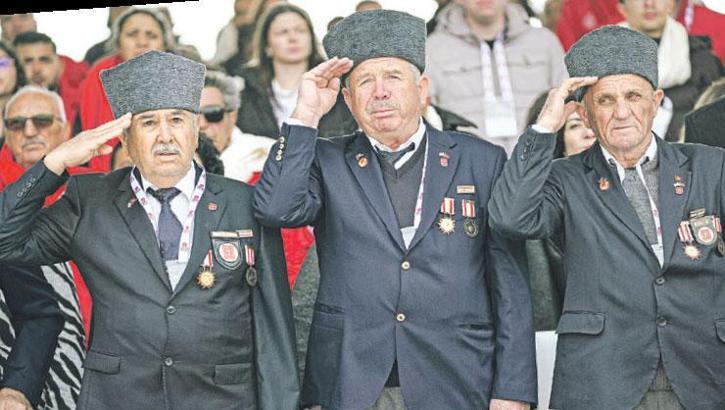 Büyük zafer kahramanlarıyla yaşıyor