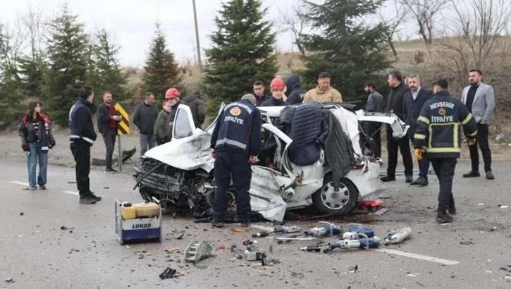 Nevşehir'de üç araç birbirine girdi! 3 ölü, 6 yaralı