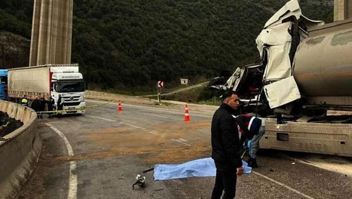 Gaziantep’te tankerler kafa kafaya çarpıştı:1 ölü, 1 yaralı