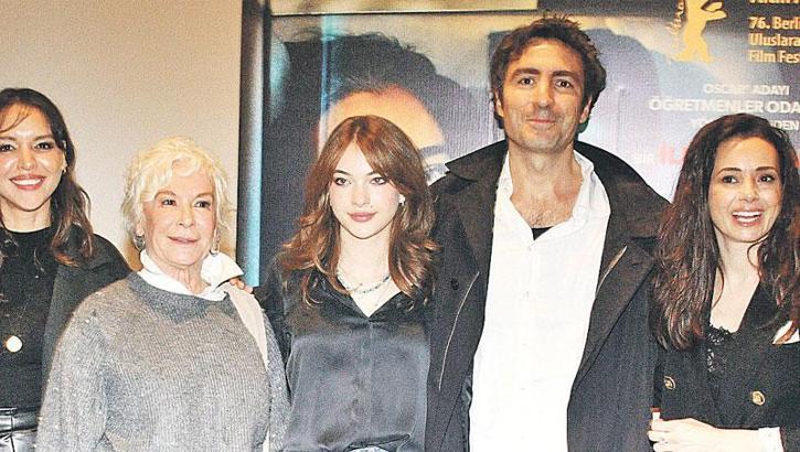 Altın Ayı Ödüllü 'Sarı Zarflar' görücüye çıktı