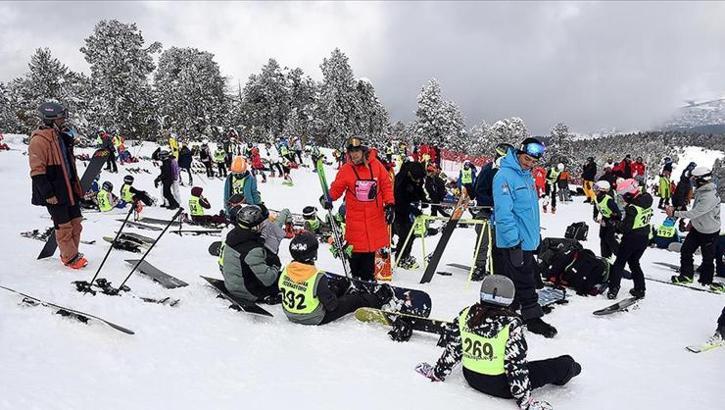 Okul Sporları Alp Disiplini, Snowboard ve Kayaklı Koşu Türkiye Şampiyonası tamamlandı