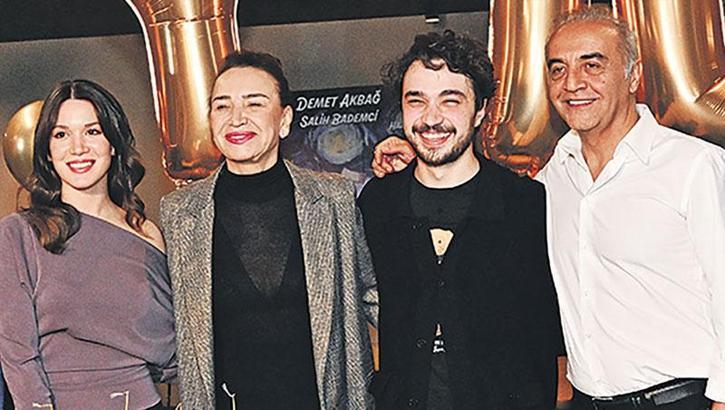 Dördüncü yıl kutlaması