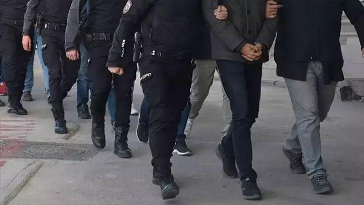 İstanbul merkezli 15 ilde operasyon! Suç içerikli paylaşım yapan 20 zanlı adliyede
