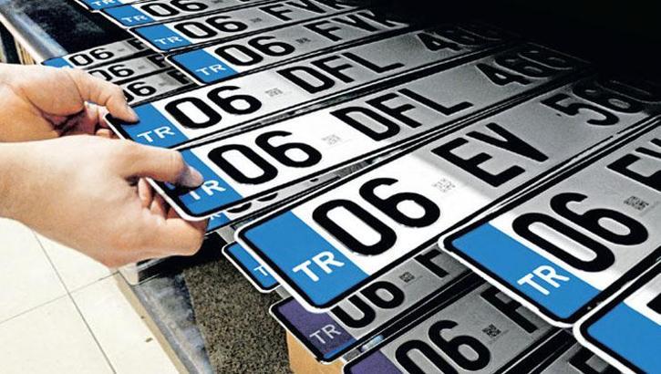 Standart dışı plakalar ücretsiz yenilenecek