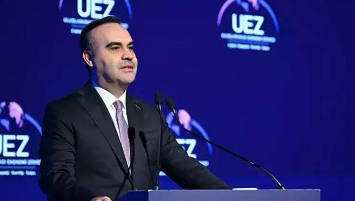 Küresel ekonominin yeni yol haritası masaya yatırıldı! Bakan Kacır: 2030 için daha büyük hedeflerimiz var