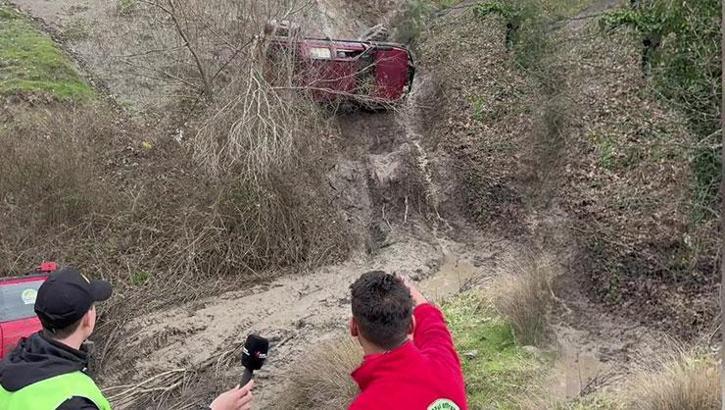 Bursa'da Off-Road yarışında yürekler ağza geldi! Araç takladı attı, yara bile almadı