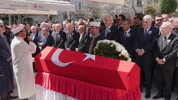 Eski TBMM Başkanı Hüsamettin Cindoruk son yolculuğuna uğurlandı