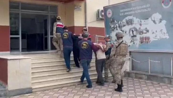 Anne ile oğlu ölü bulundu! Valilikten açıklama: 2 şüpheli tutuklandı