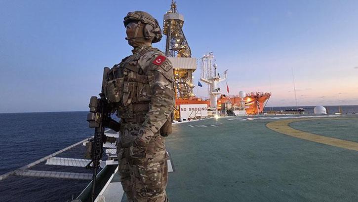 MSB: Somali'deki sondaj gemilerimize tam koruma sağlanıyor