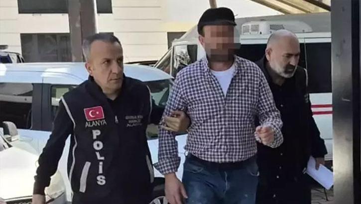 Antalya'da Cumhurbaşkanına hakaret eden şahıs tutuklandı