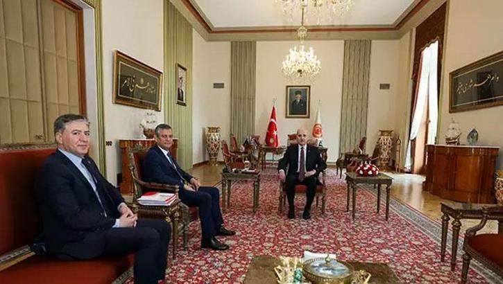 TBMM Başkanı Kurtulmuş, CHP Genel Başkanı Özel'i kabul etti