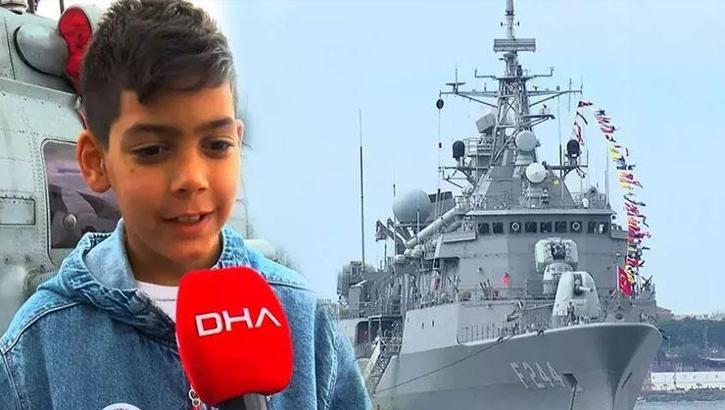 TCG Barbaros 23 Nisan'da çocuklardan yoğun ilgi gördü! ‘Gurur verici’