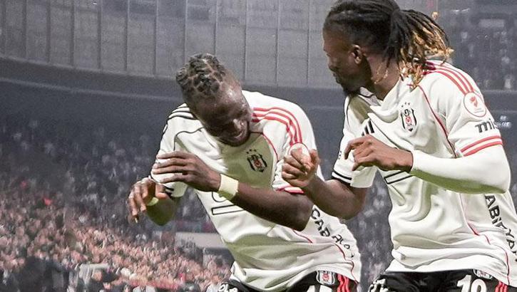 Kartal kupada kanatlandı