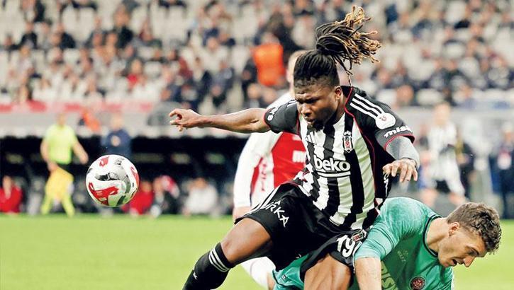 Kartal boşa aldı