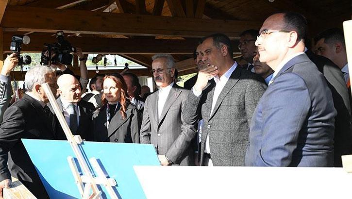 Bakan Uraloğlu: Silifke-Mut-Sertavul Yolu'nun yüzde 49'u tamamlandı