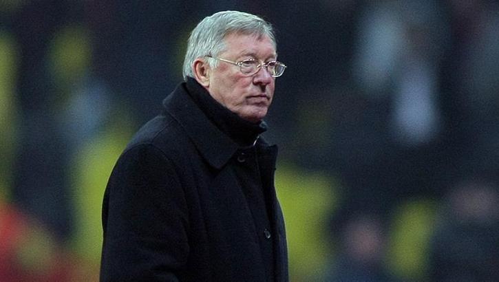 Sir Alex Ferguson, hastaneye kaldırıldı