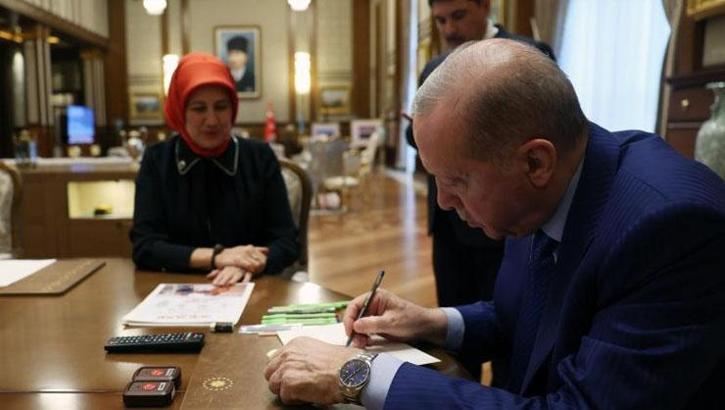 Cumhurbaşkanı Erdoğan'dan Türk Kızılay'a kurban bağışı