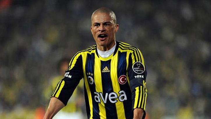 Fenerbahçeli efsane Alex, desteklediği başkanı açıkladı