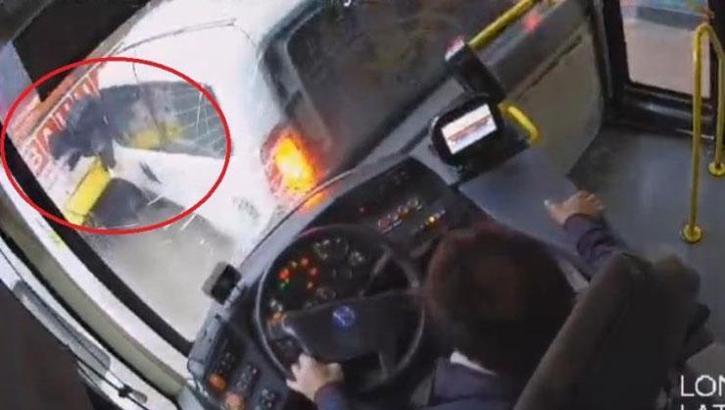 Bursa’da katliam gibi kaza! Direksiyonda uyuyan şoför öğrenciyi ezdi