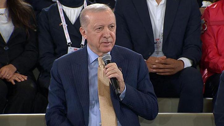 Gençlerle bir araya gelen Cumhurbaşkanı Erdoğan: Sizlere kardeşliğin olduğu bir Türkiye teslim edeceğiz