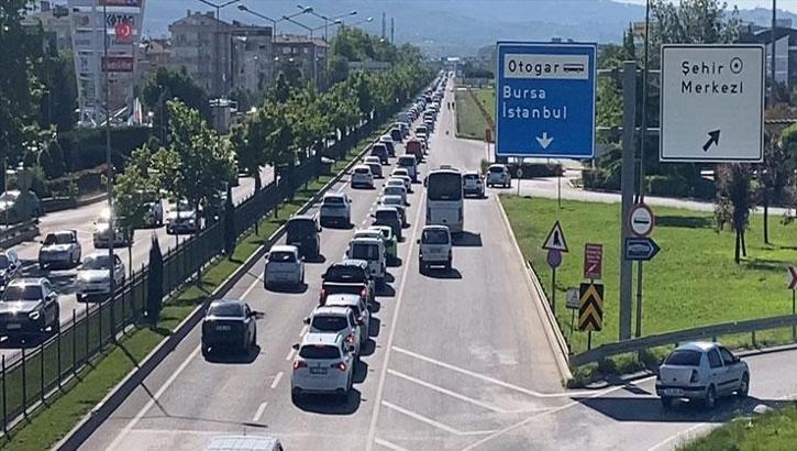 Bursa-Ankara kara yolunda bayram dönüşü yoğunluk oluştu