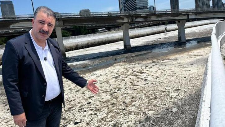 İzmir'de Dünya Çevre Günü'nde maskeli isyan! "Burada nefes almak bile imkansız"