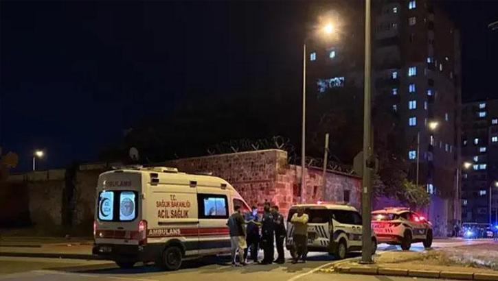 Kayseri'de dehşet anları! Torpil patlatma kavgasında satır kullanıldı: 3 yaralı