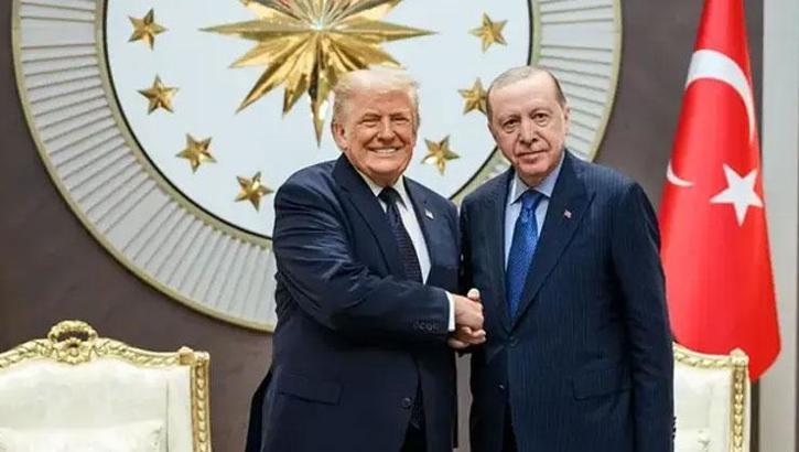 Beyaz Saray, Trump ve Erdoğan'ın tokalaştığı fotoğrafı paylaştı