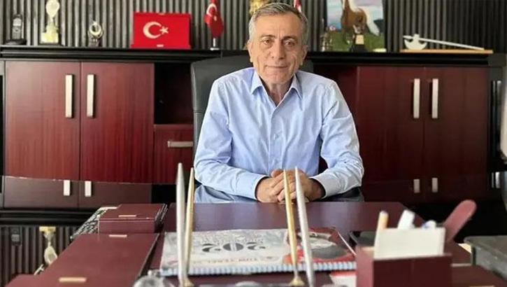Tufanbeyli Belediye Başkanı Ahmet Aktürk, rahatsızlanması nedeniyle hastaneye kaldırıldı