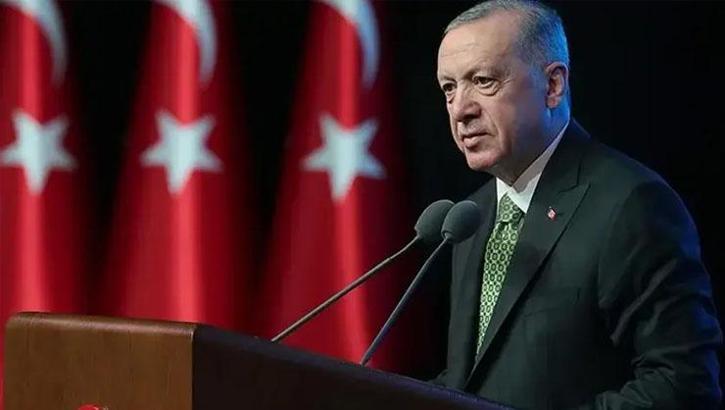 Cumhurbaşkanı Erdoğan'dan 15 Temmuz'da camilerden okunan selalara ilişkin paylaşım