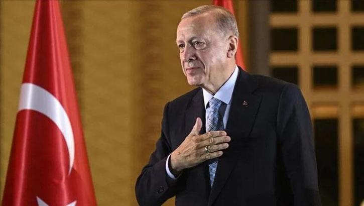 Cumhurbaşkanı Erdoğan'dan Hakkari'deki Kadın Şenliği'ne sürpriz telefon