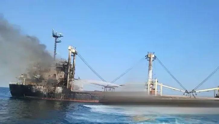 Rusya, Karadeniz’de yük gemisini vurdu: 5 kişiden haber alınamıyor