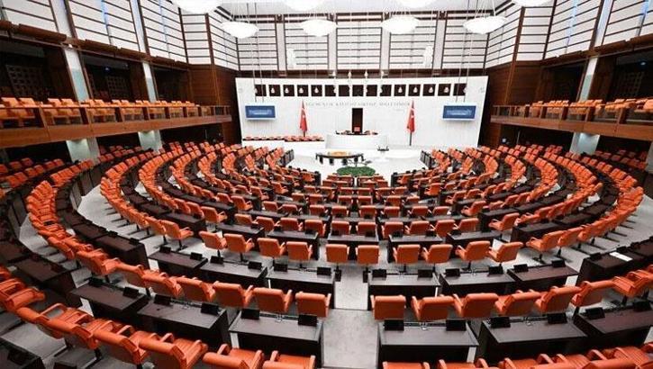 Üniversite öğrencilerine yönelik af düzenlemesi TBMM’de kabul edildi