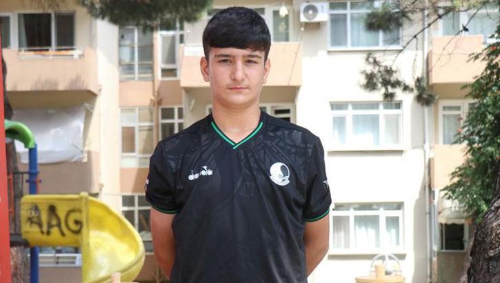 Günde 6 saat çalışan 14 yaşındaki çocuk asgari ücretin 3 katını kazanıyor