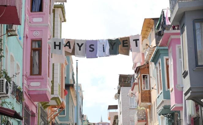 Haysiyet'in doğduğu semt! Binaları birbirine bağlayan mesaj