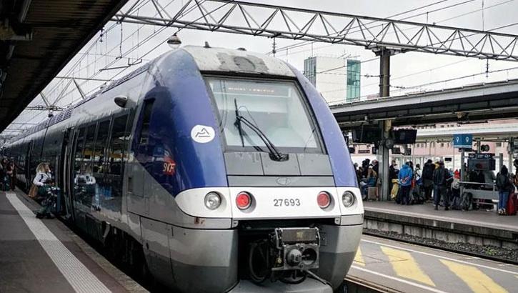 Fransa’da 180 yolculu tren raydan çıktı! 44 yaralı