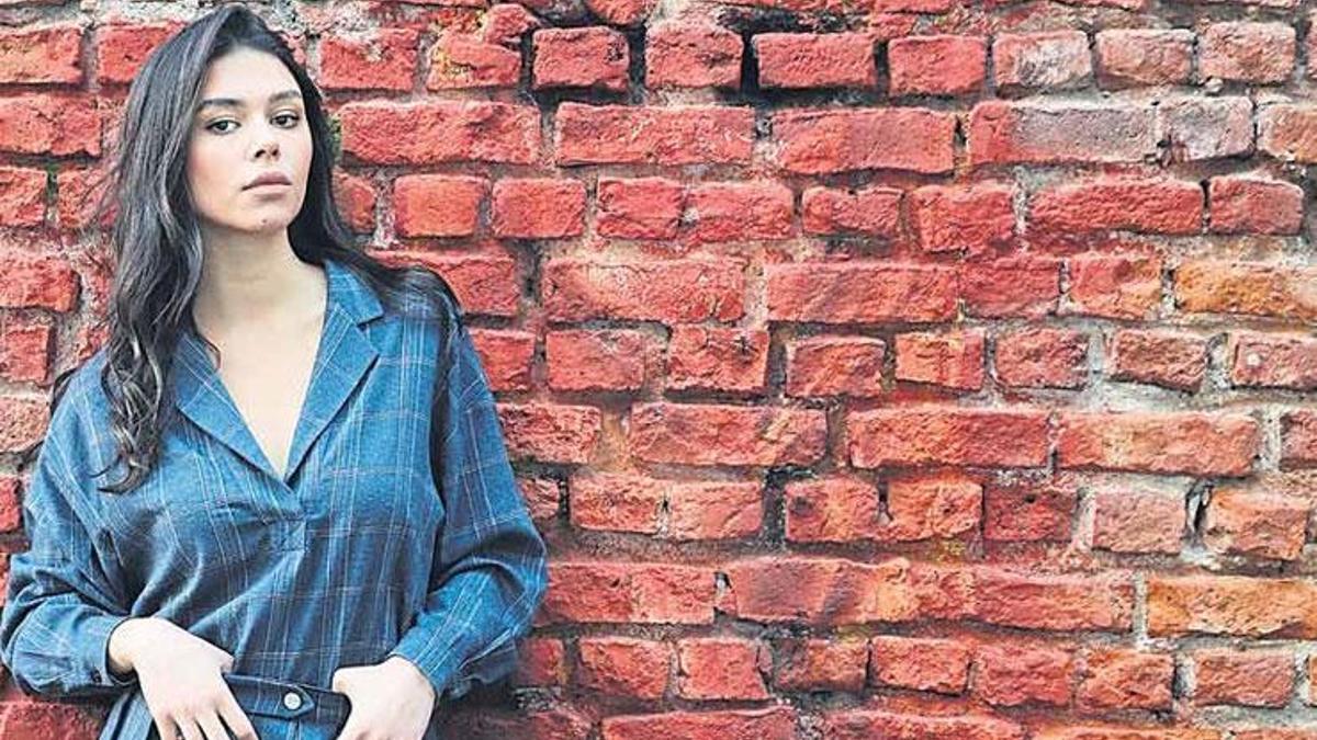 Porno yalangoch Mishel Mercierni soxtalashtiradi